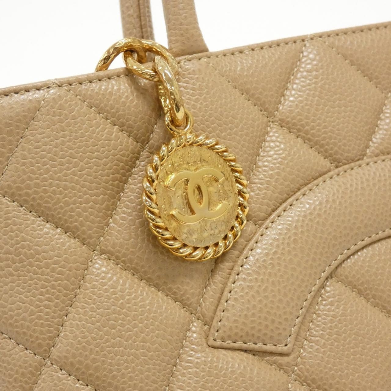 CHANEL Matelasse 1804 Handbag Grained Calfskin 5