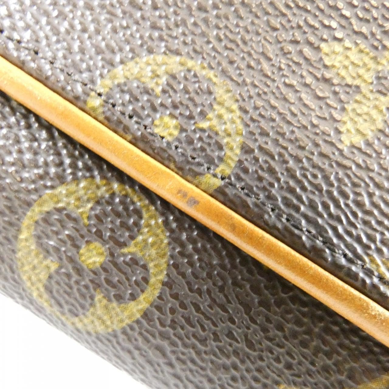 LOUIS VUITTON Pochette M51852 肩背包 Monogram 4