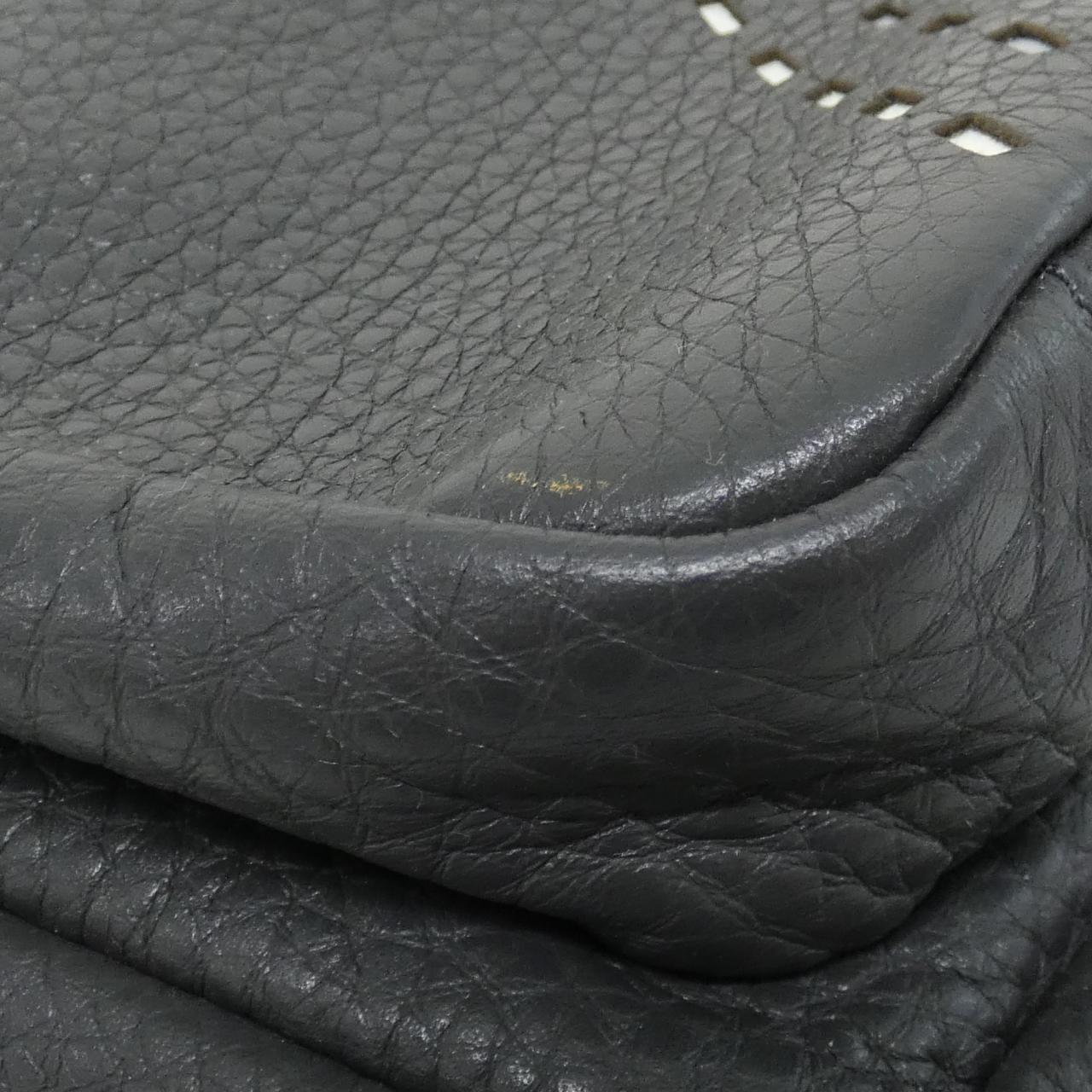FENDI 7VZ047 A9ZF 背包 皮革 3