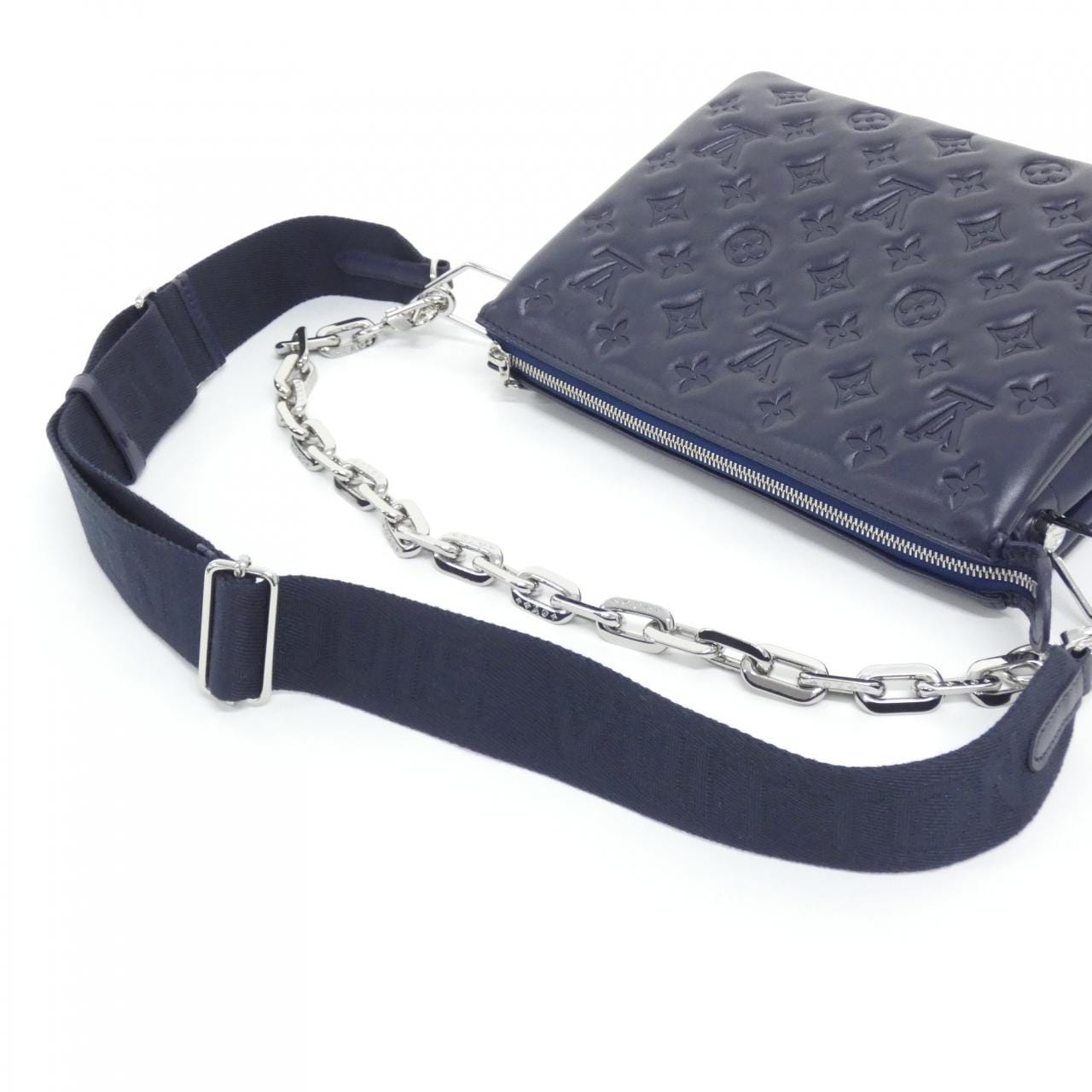 LOUIS VUITTON M21282 Shoulder Monogram 3