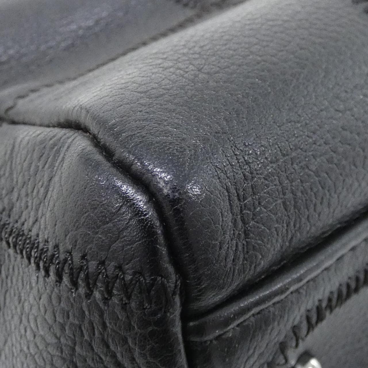 CHANEL 24184 Handbag Grained Calfskin 2