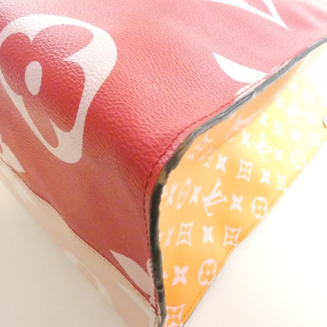 LOUIS VUITTON OnTheGo M44569 Handbag Monogram 3