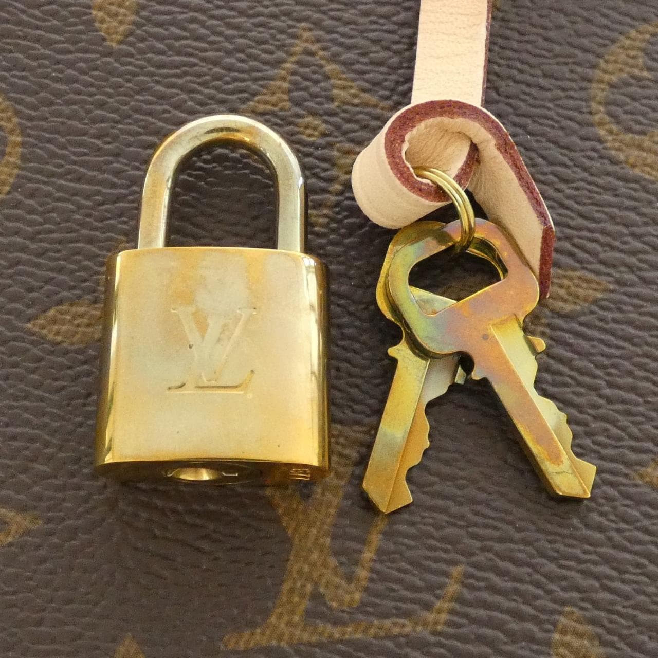 LOUIS VUITTON Alma M53152 Handbag Monogram 4