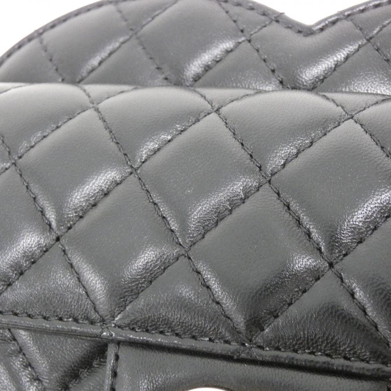 CHANEL AS5764 Shoulder Lambskin 4