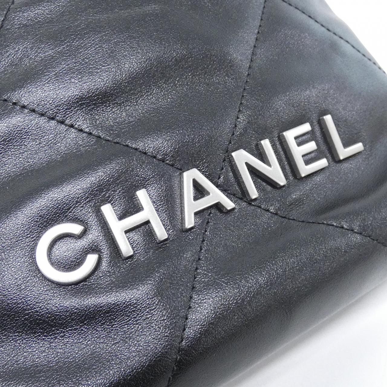 CHANEL Chanel 22 AS3980 Handbag 4