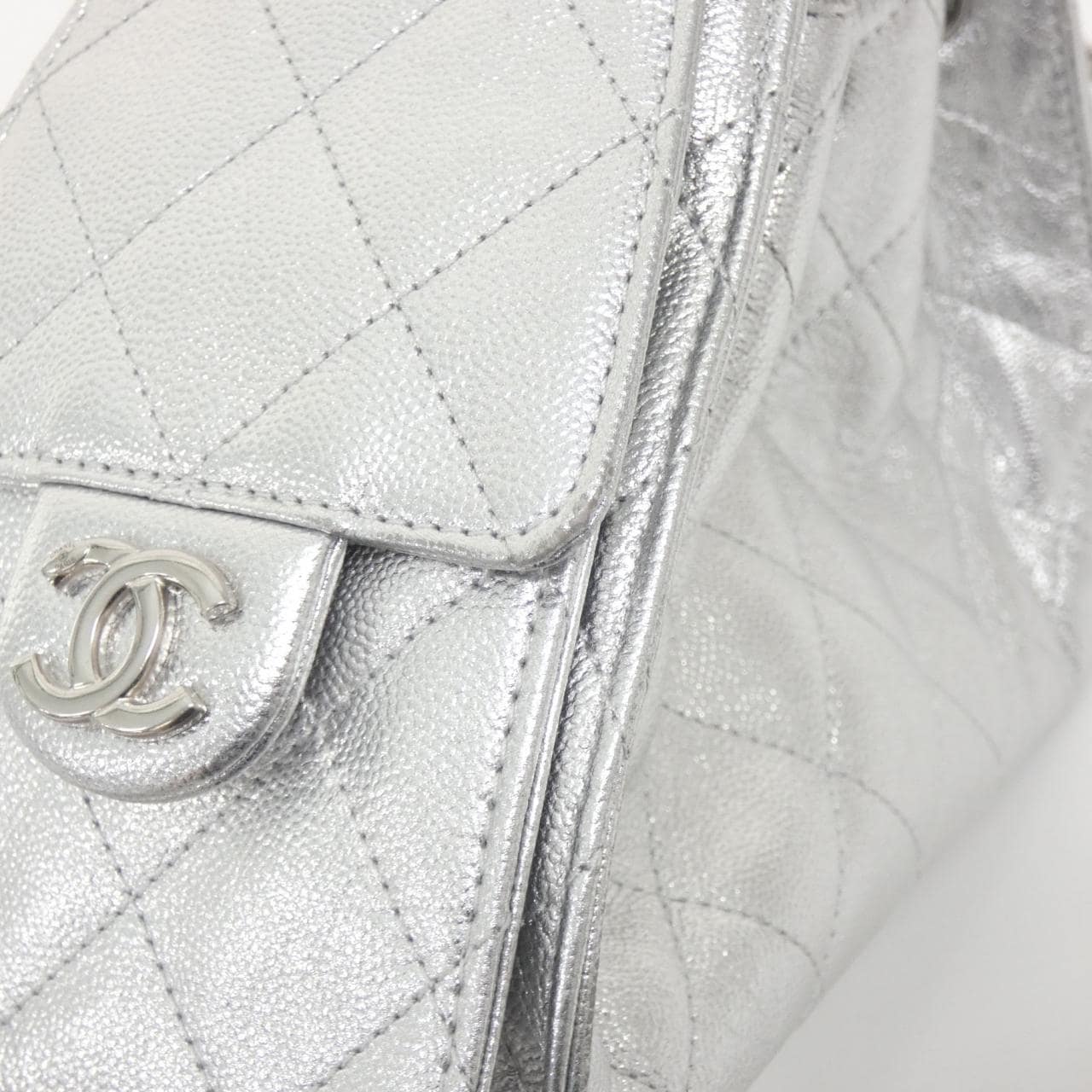 CHANEL AS5631 Shoulder Grained Calfskin 4