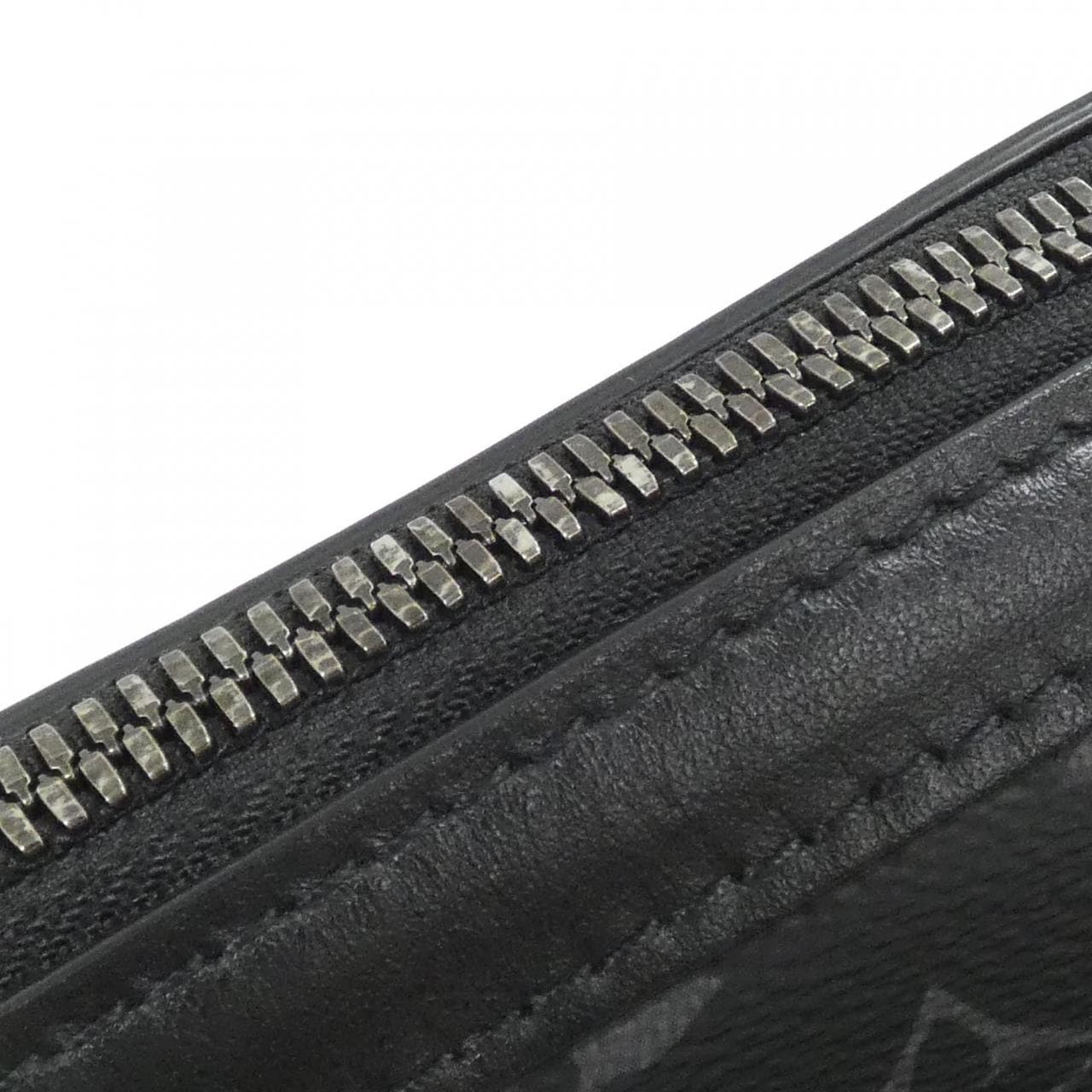 LOUIS VUITTON Eclipse M69443 Shoulder Monogram 5