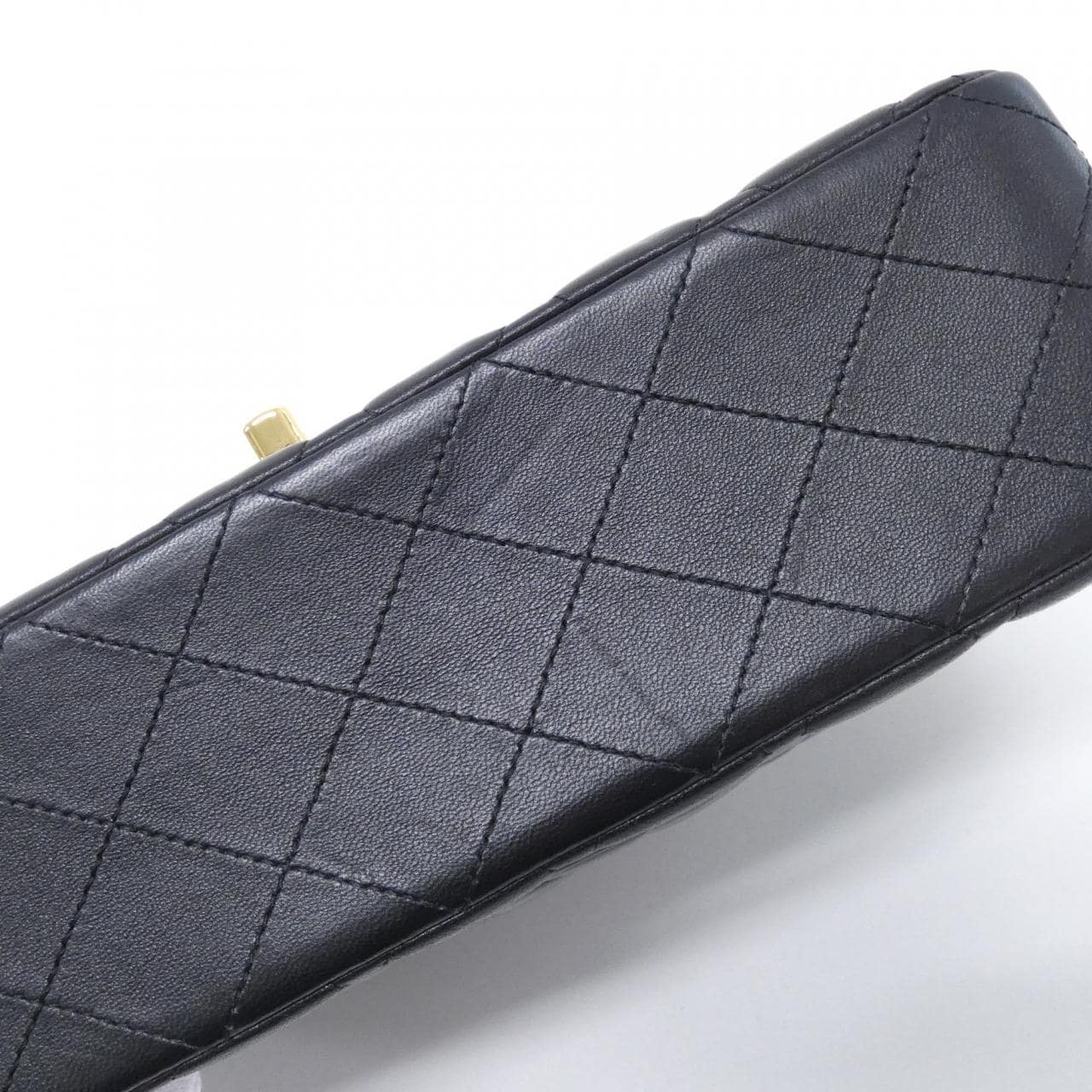 CHANEL Matelasse 1112 Shoulder Lambskin 3