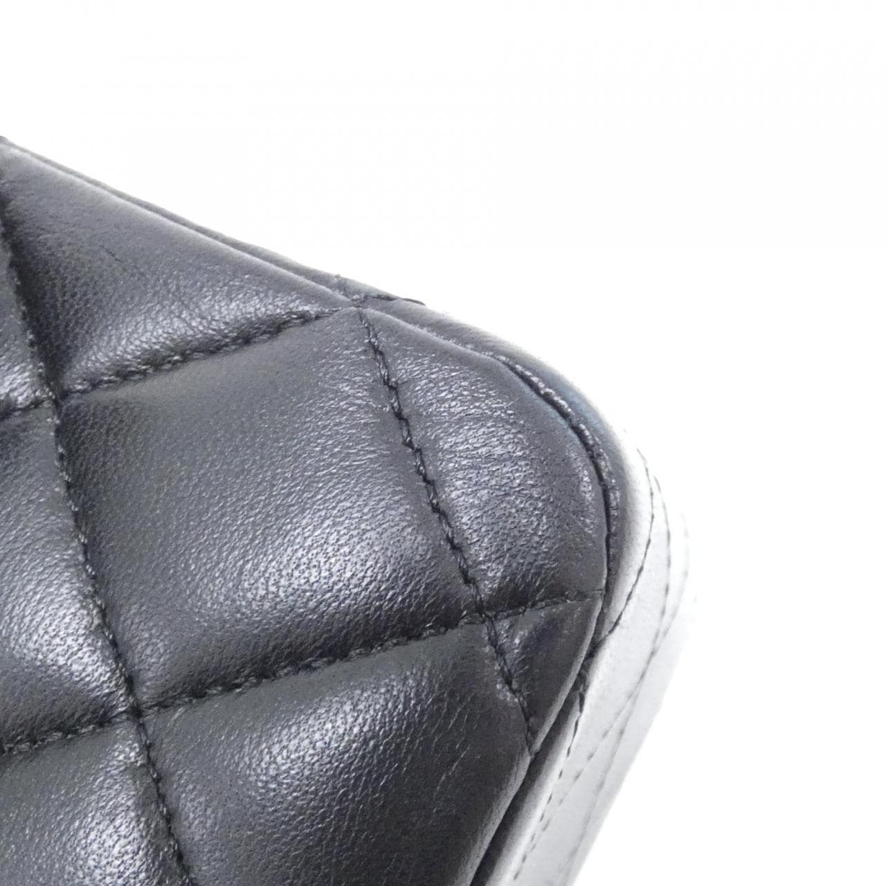 CHANEL Matelasse 1112 Shoulder Lambskin 4