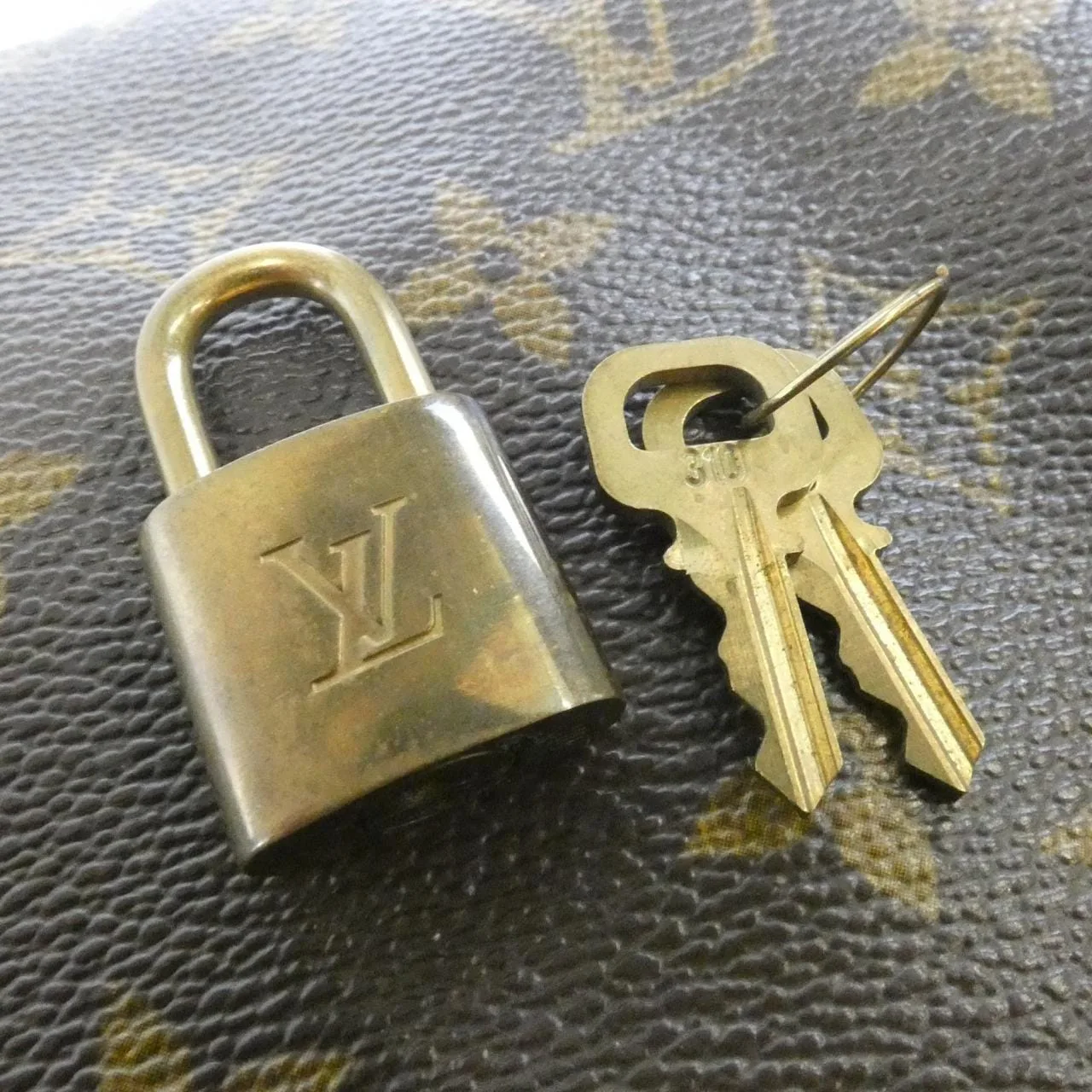 LOUIS VUITTON Speedy M41526 Boston Monogram Black Monogram Rank B - Thumbnail 3