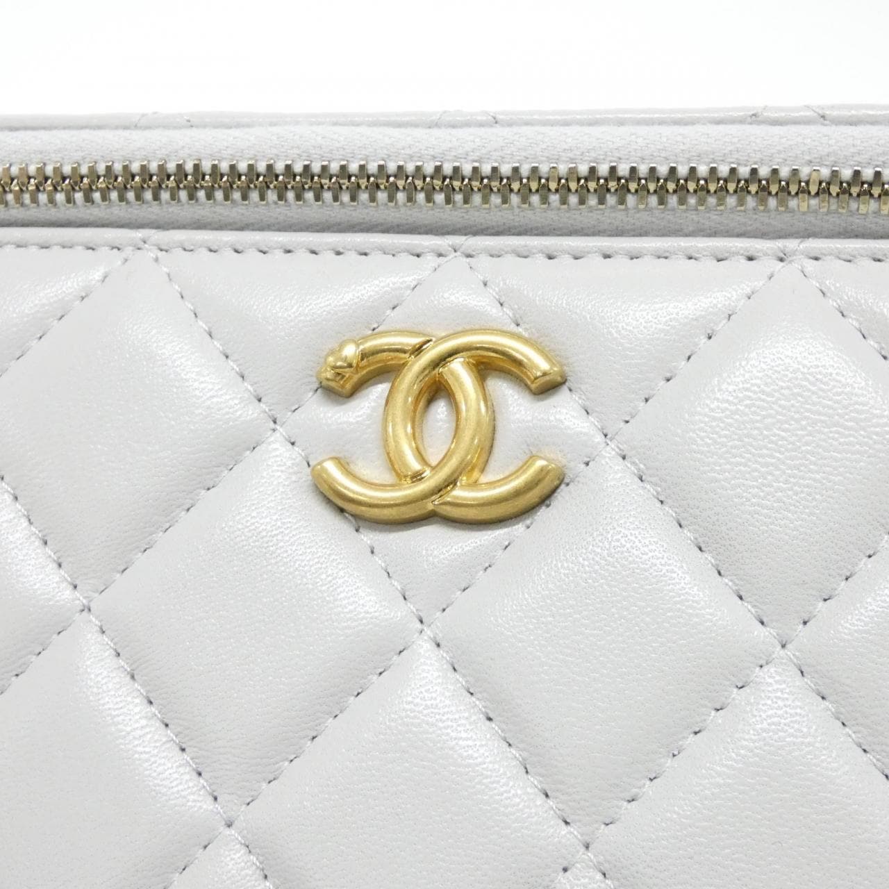 CHANEL AP3204 Shoulder Bag Lambskin Grey Lambskin - Thumbnail 4