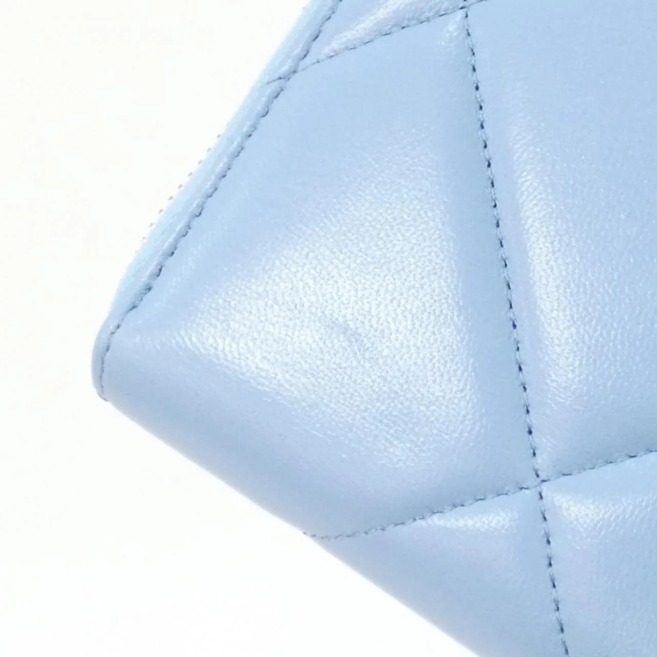 CHANEL Chanel 19 AP1063 Wallet Lambskin 藍色 羊皮 中古品A - 縮圖 6