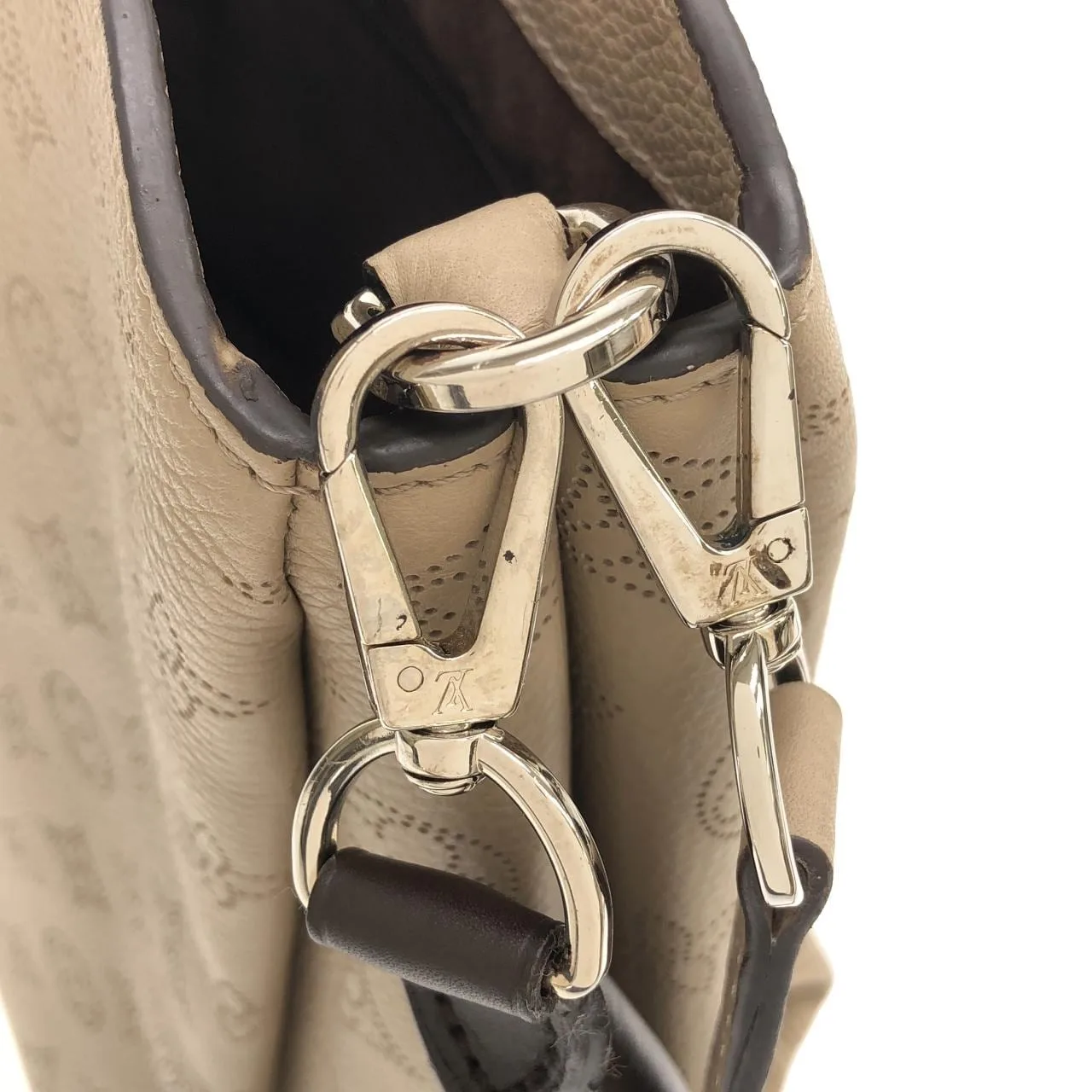 LOUIS VUITTON Mahina M50032 Shoulder Black Rank A - Thumbnail 5