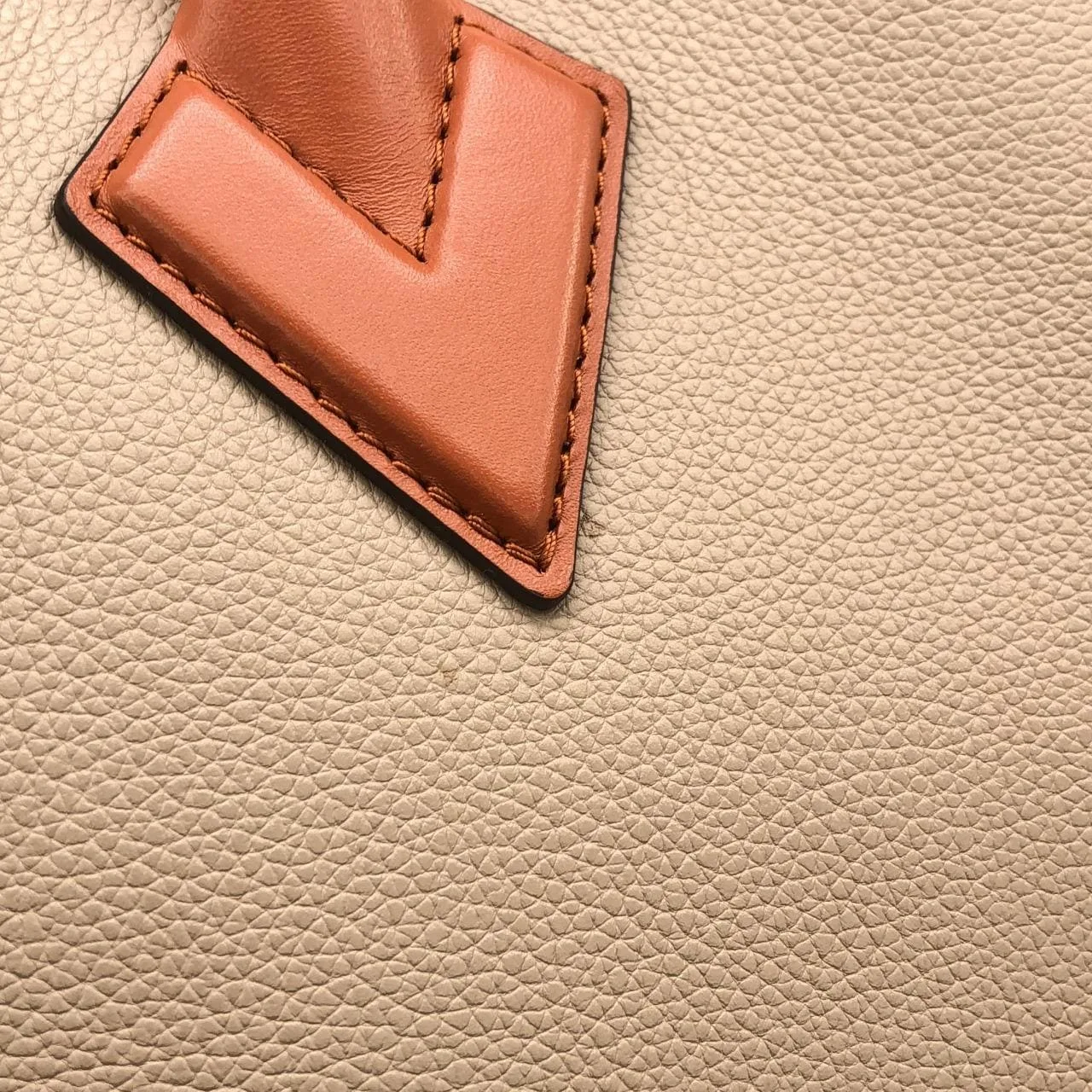 LOUIS VUITTON M53825 Handbag 黑色 中古品B - 縮圖 6