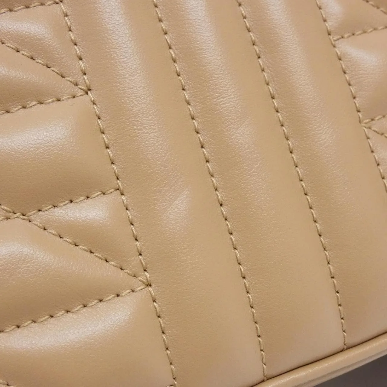 GUCCI Marmont 447632 UM8BN Shoulder Leather 黑色 皮革 中古品A - 縮圖 6