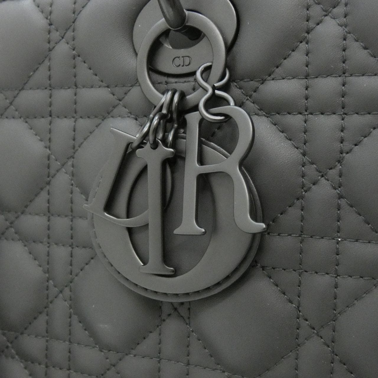 DIOR Lady Dior M0566SLOI Handbag 4