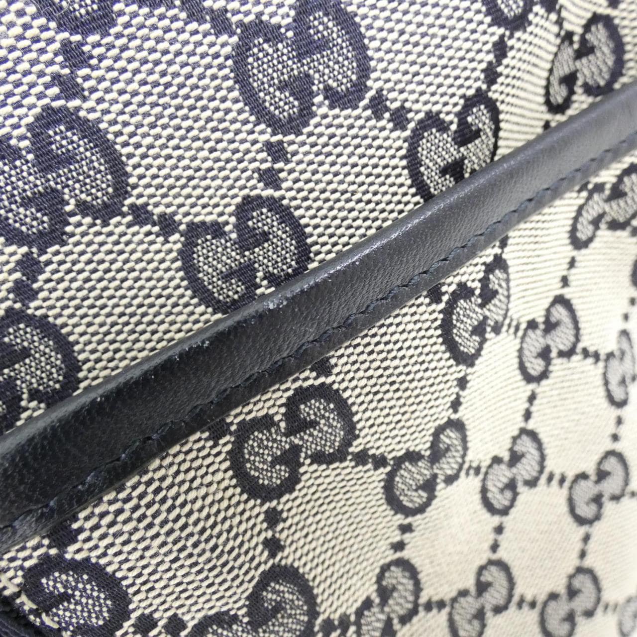 GUCCI 388926 KY9PZ Shoulder Canvas 4