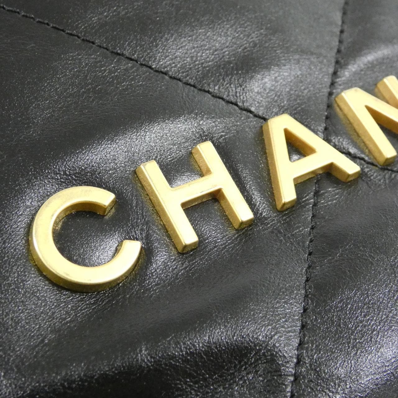 CHANEL Chanel 22 AS3980 Handbag 4