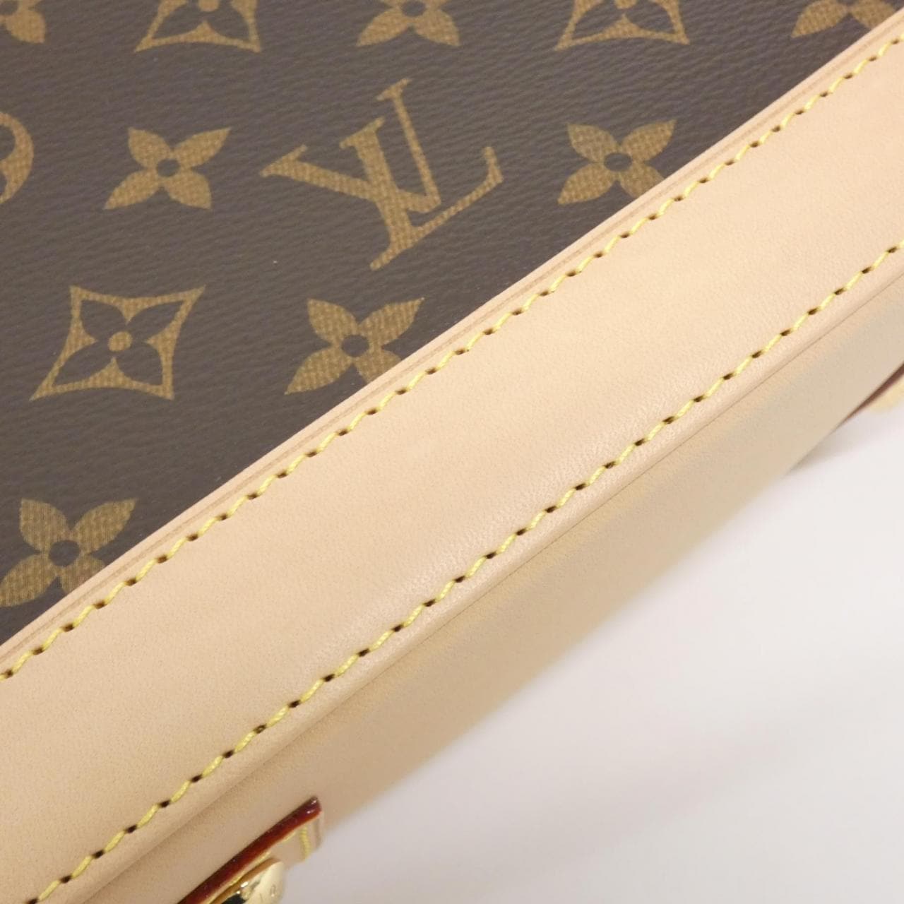 LOUIS VUITTON Alma M53152 Handbag Monogram 3