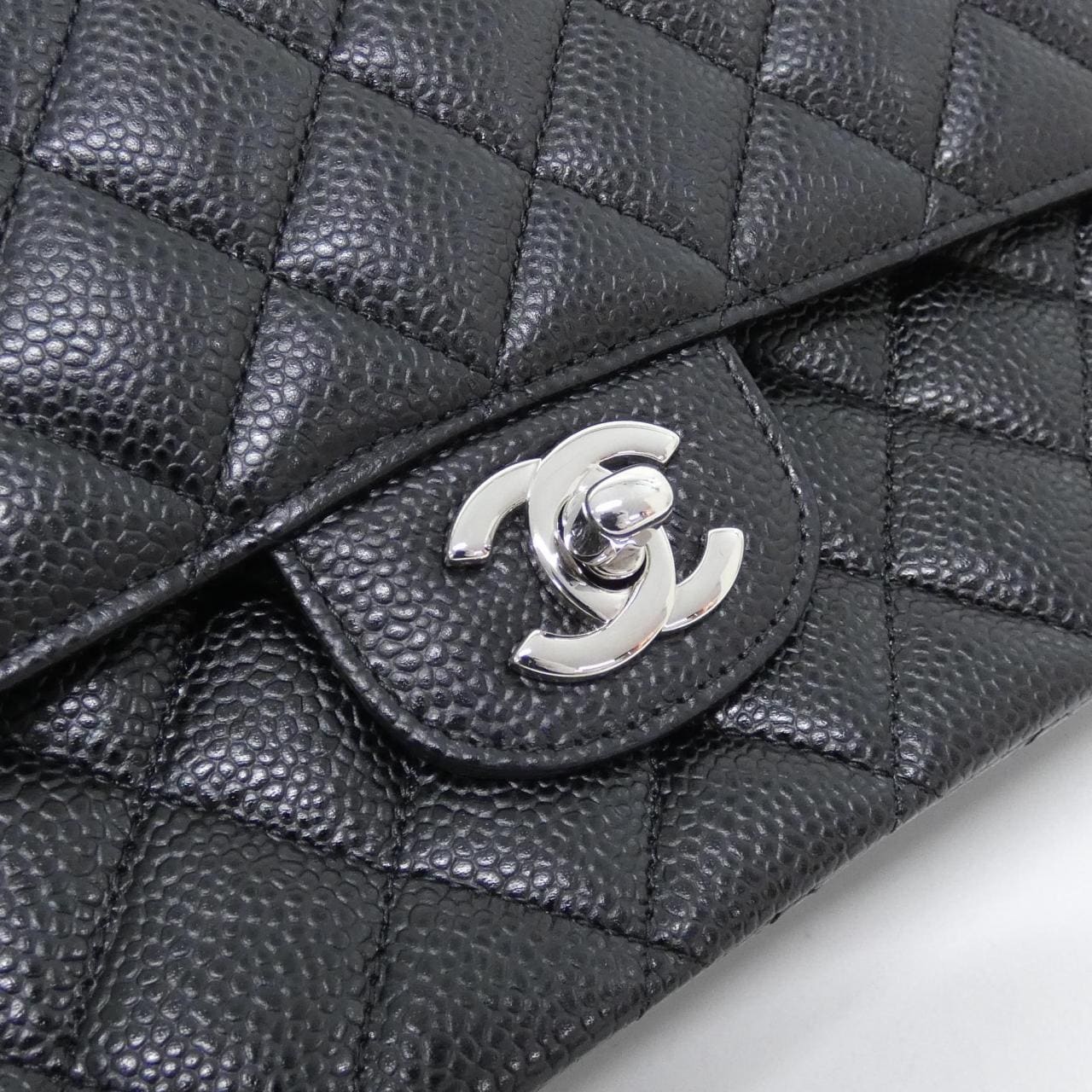 CHANEL Matelasse 1112 Shoulder Grained Calfskin 4