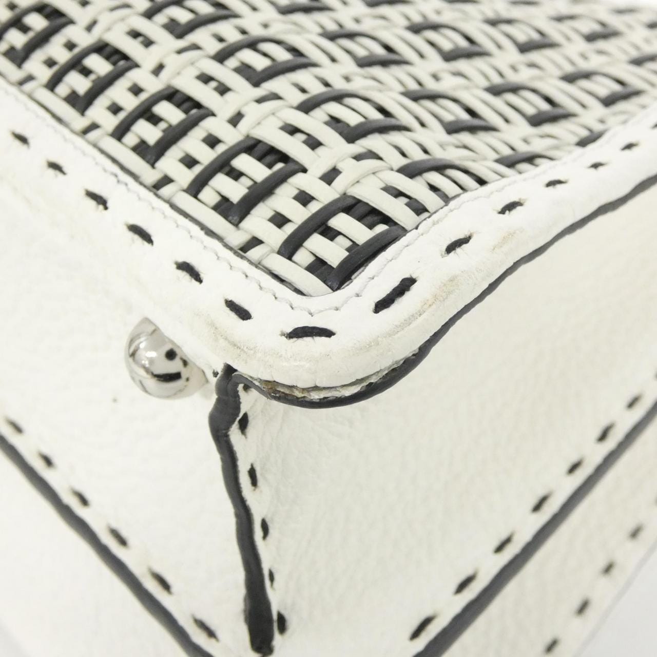 FENDI Peekaboo 8BN321 AF2Y 手提包 皮革 2