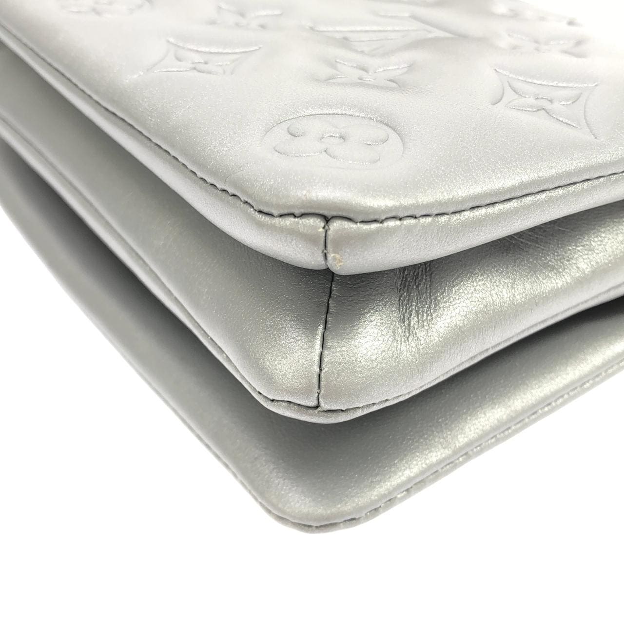 LOUIS VUITTON Pochette M82017 肩背包 羊皮 2