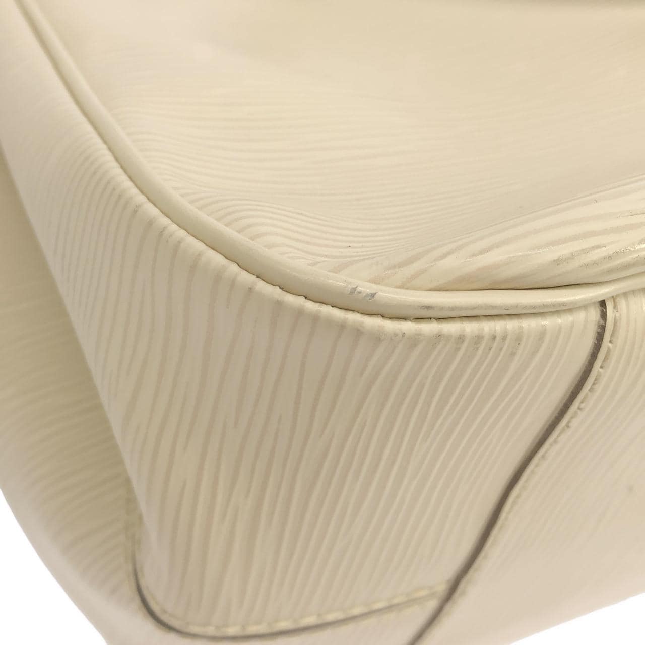 LOUIS VUITTON M5926J 手提包 Epi 3