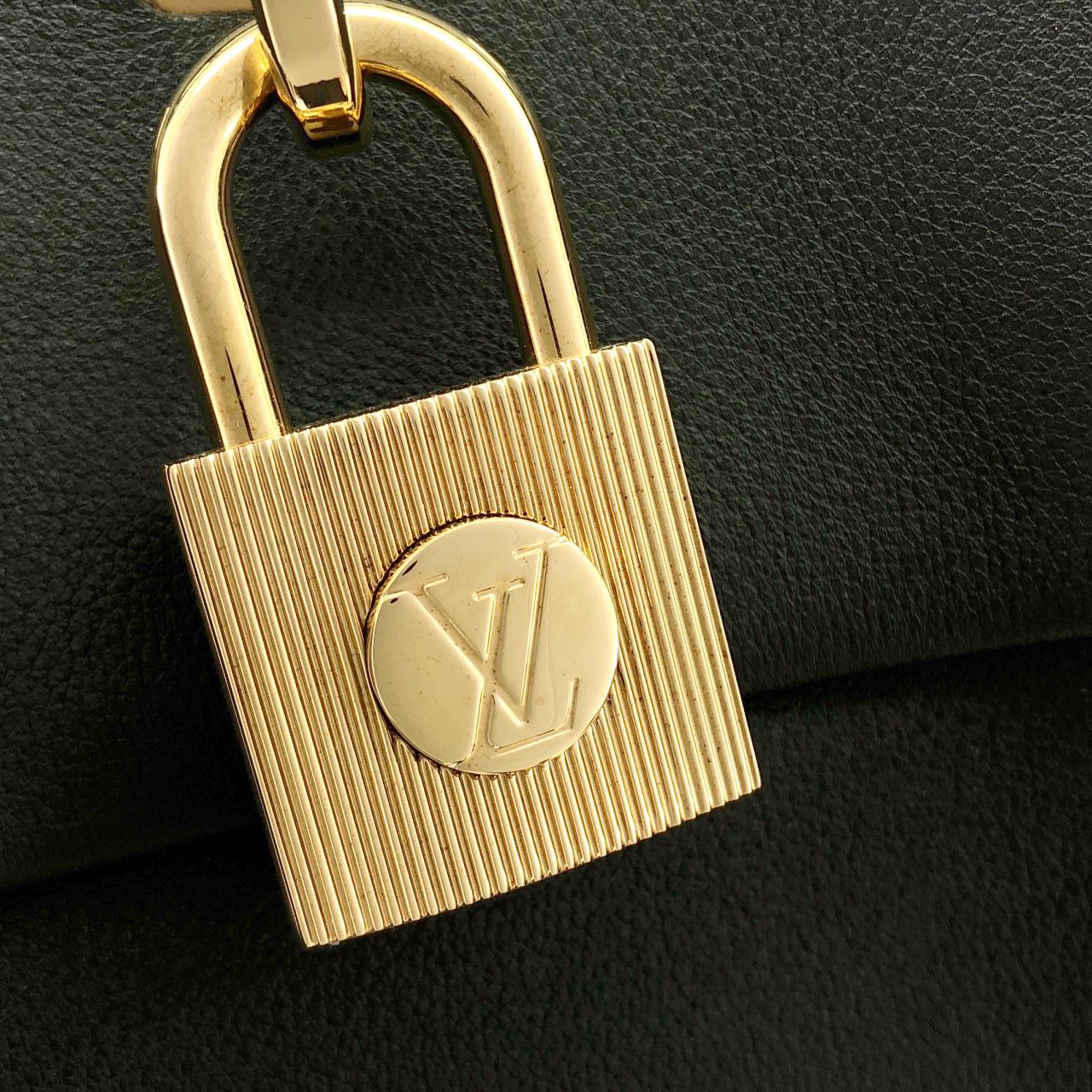 LOUIS VUITTON Steamer M12005 肩背包 4