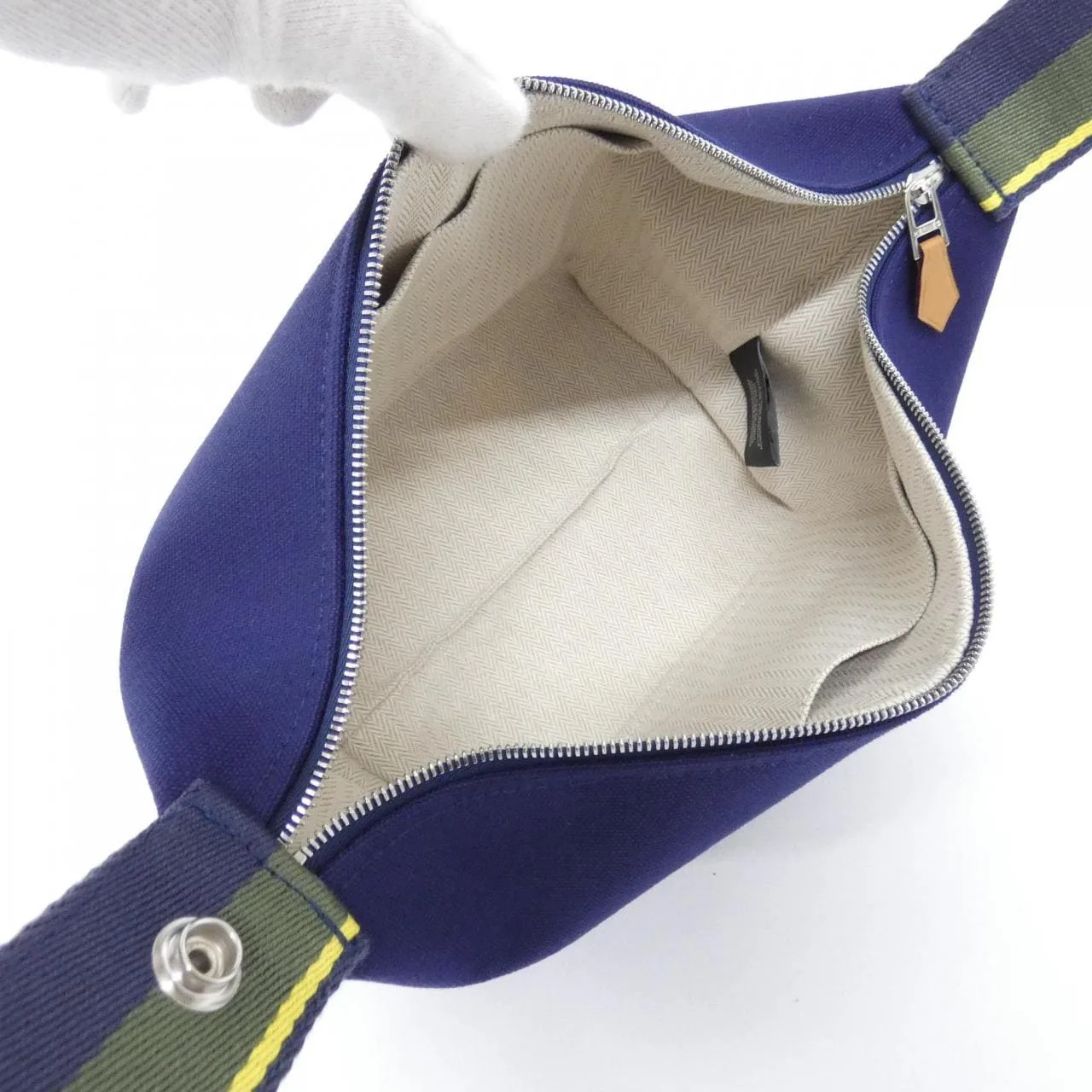 HERMES 104346M Pouch Canvas 黑色 帆布 中古品A - 縮圖 8