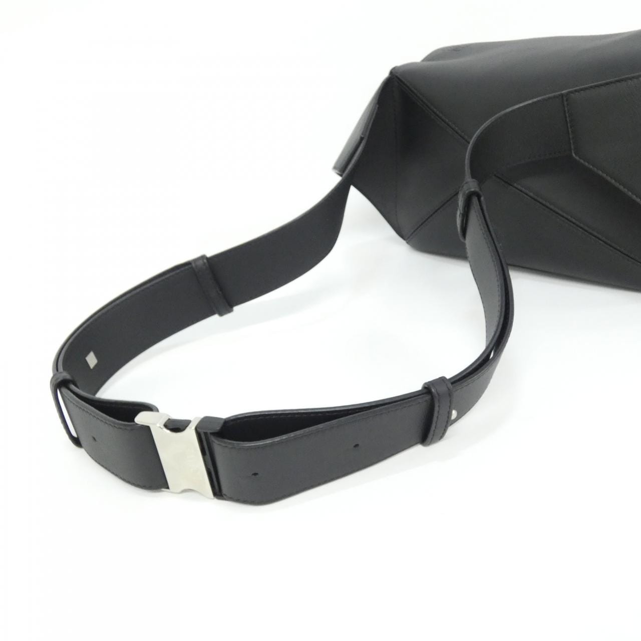 LOEWE Puzzle B510P35X09 Shoulder Bag Black - Thumbnail 7