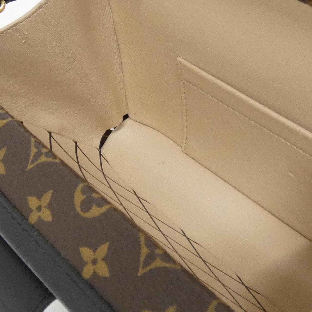 LOUIS VUITTON M53201 Shoulder Bag Monogram 黑色 Monogram 中古品A - 縮圖 9