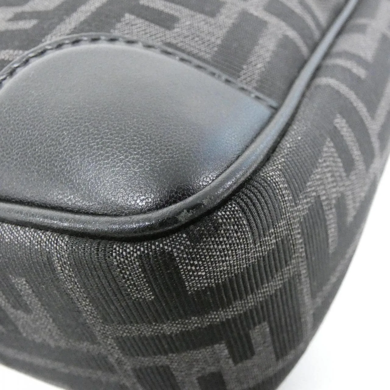 FENDI 7VZ064 AG0M Shoulder Canvas 黑色 帆布 中古品A - 縮圖 3