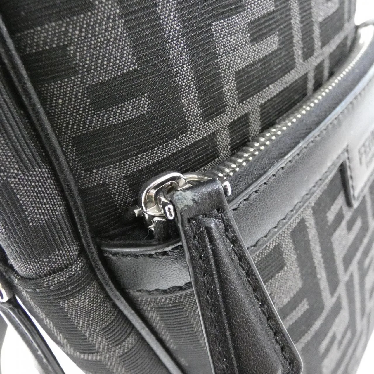 FENDI 7VZ064 AG0M Shoulder Canvas 黑色 帆布 中古品A - 縮圖 7