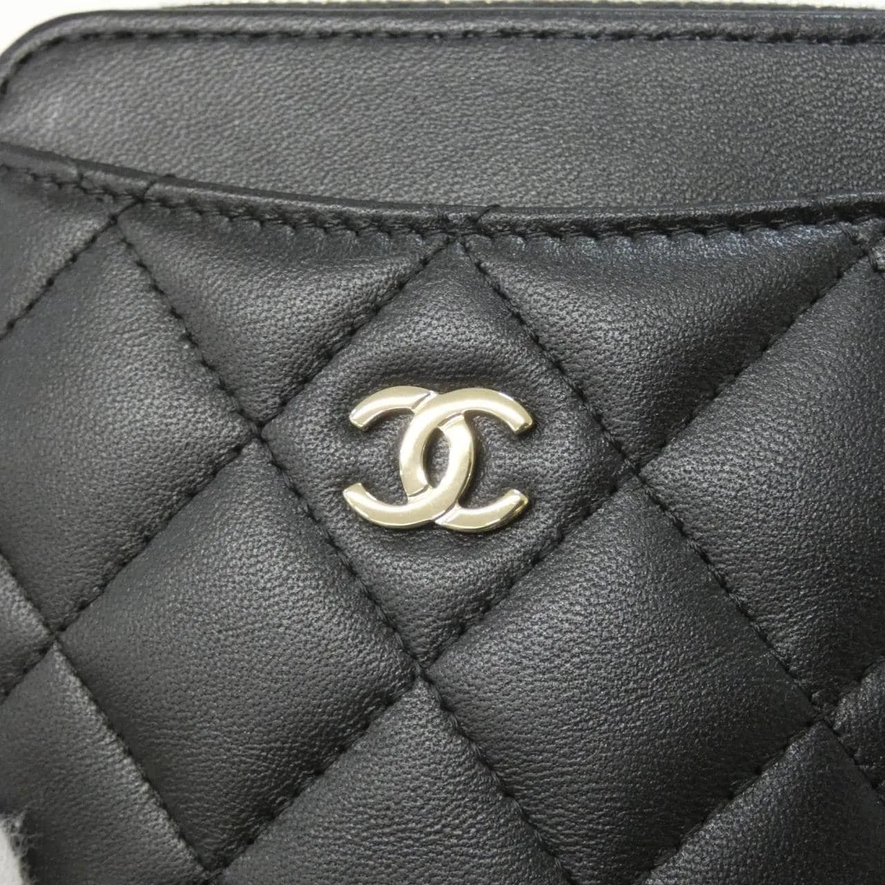 CHANEL Timeless Classic AP2061 Coin Case Lambskin Black Lambskin Rank A - Thumbnail 3