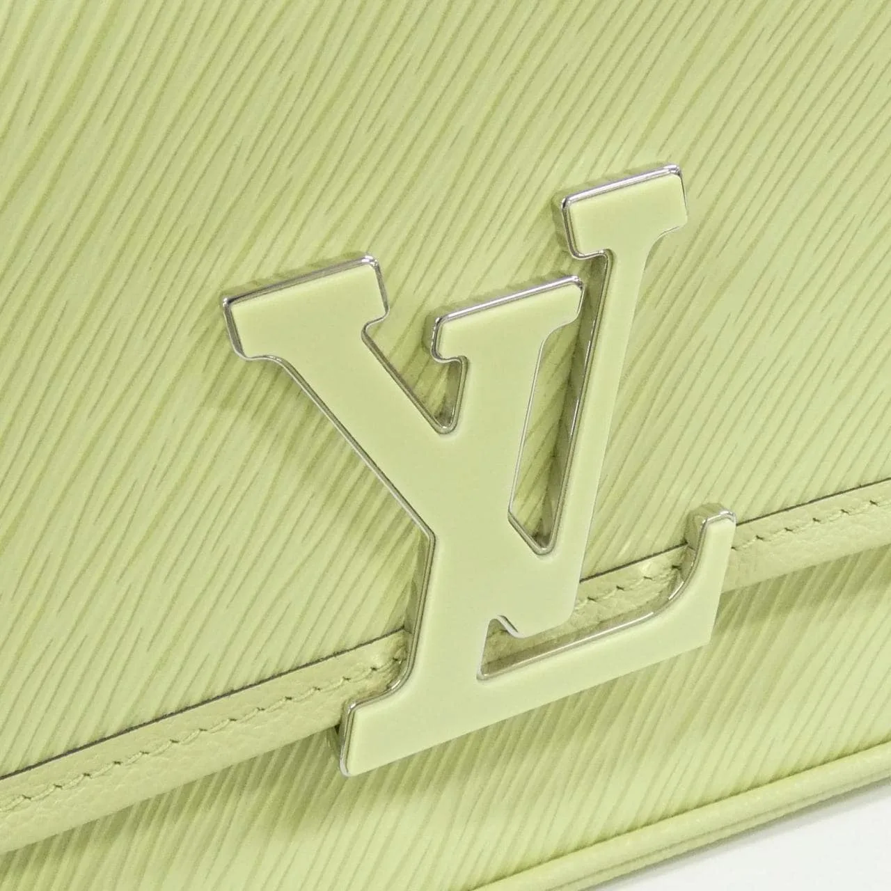LOUIS VUITTON M22960 Shoulder Epi Black Epi - Thumbnail 4