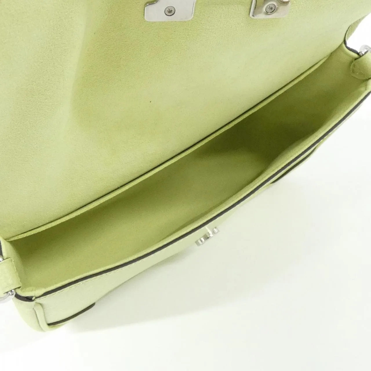 LOUIS VUITTON M22960 Shoulder Epi Black Epi - Thumbnail 6