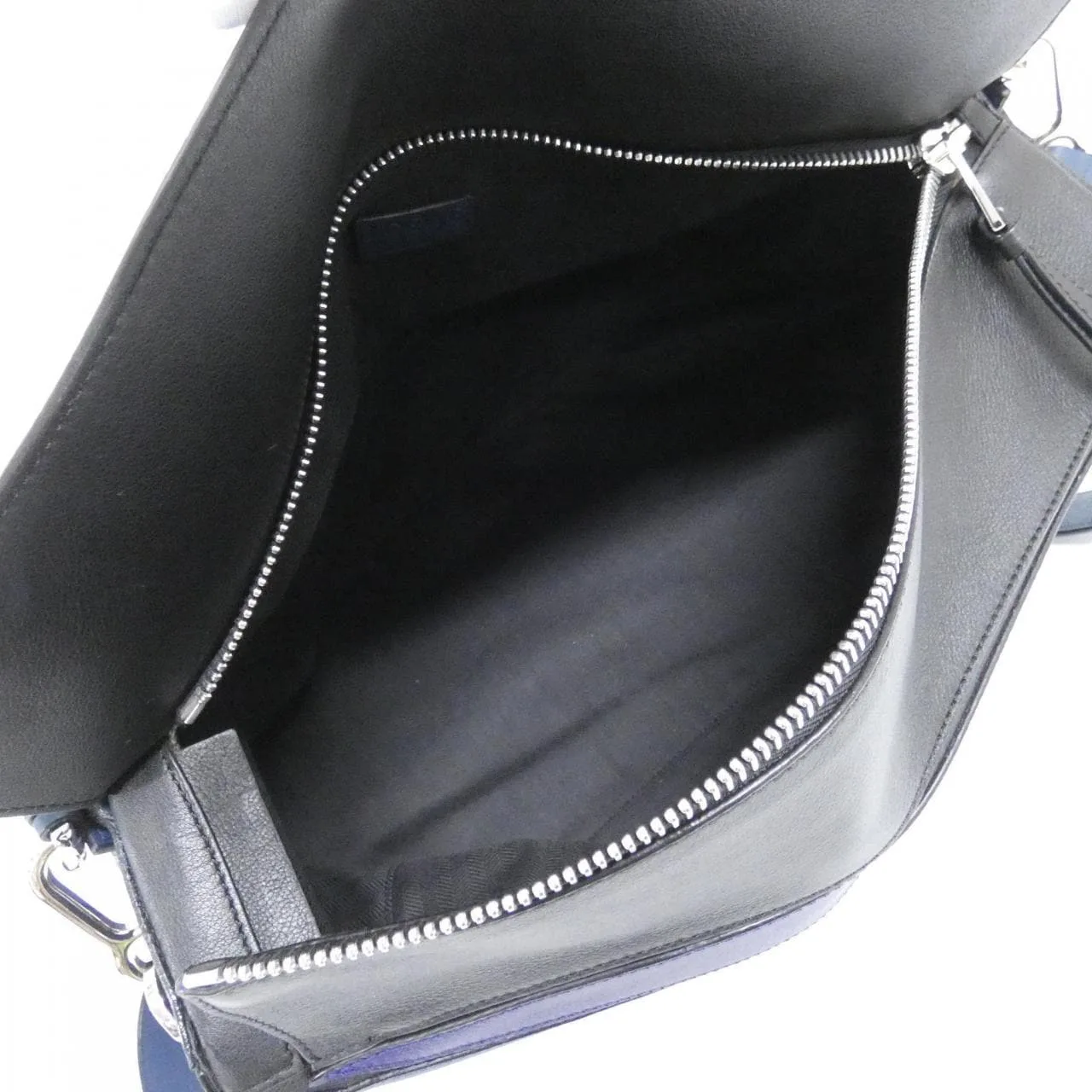 LOEWE Puzzle 322 30UM46 Shoulder 藍色 中古品A - 縮圖 9