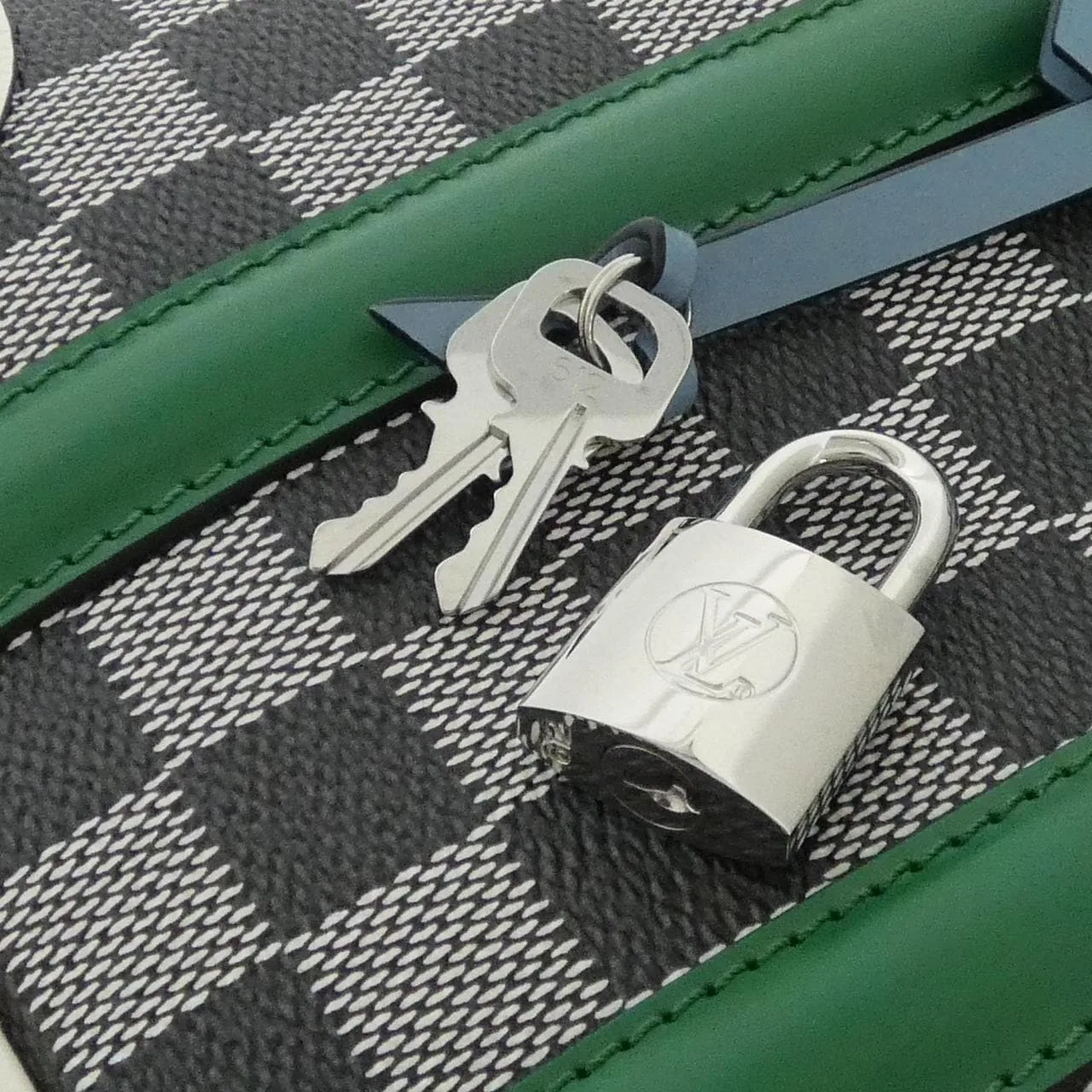 LOUIS VUITTON N40233 Handbag Canvas Black Canvas Rank A - Thumbnail 4