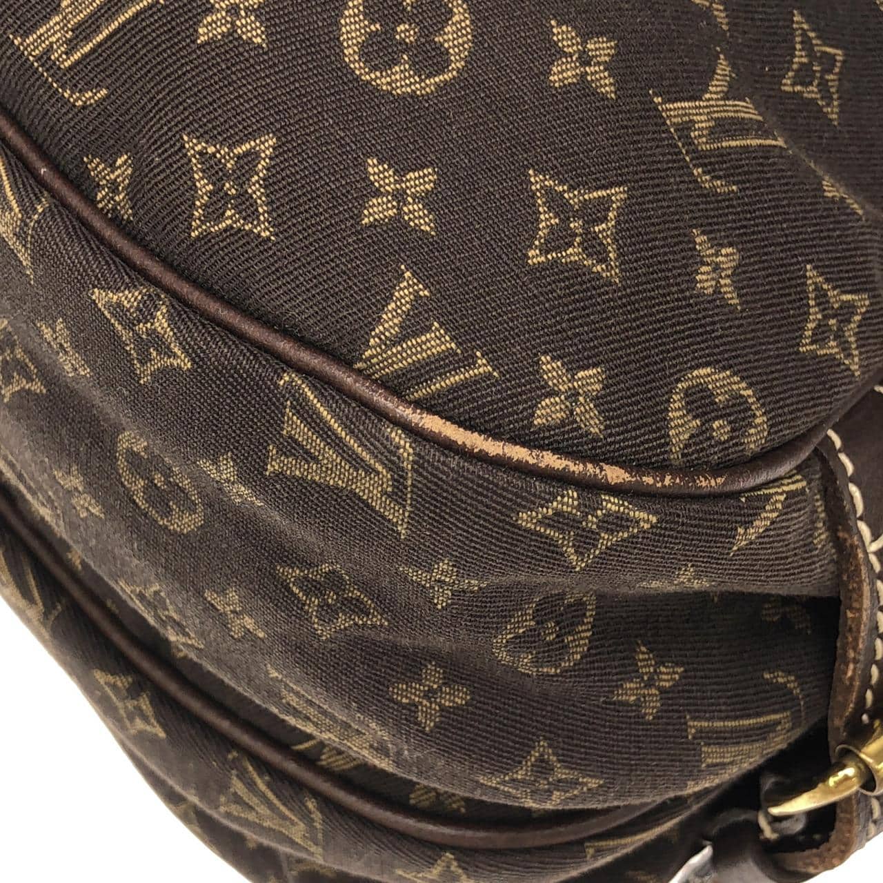 LOUIS VUITTON Saumur M95227 Shoulder Monogram 2