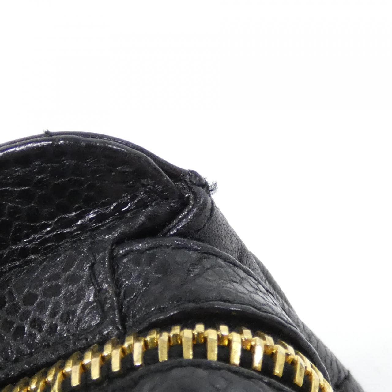 CHANEL Matelasse 07205 Shoulder Bag Caviar Leather 黑色 Caviar Leather 中古品A - 縮圖 4