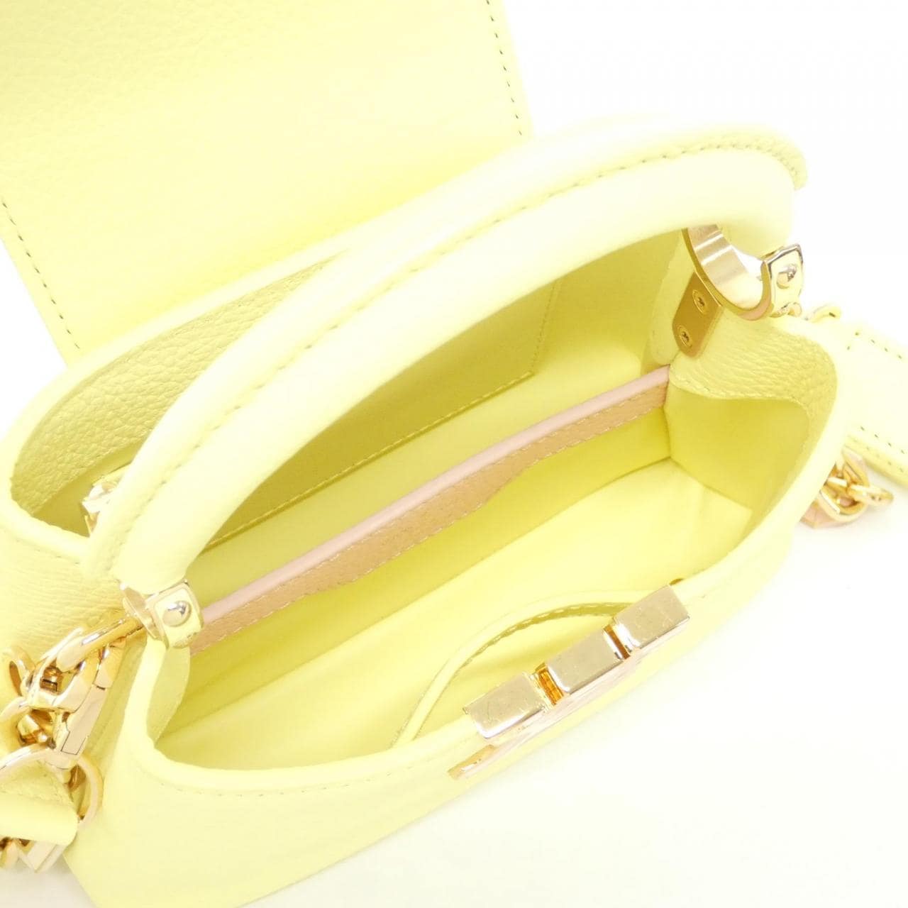 LOUIS VUITTON Capucines M25232 Bag Yellow Rank A - Thumbnail 8