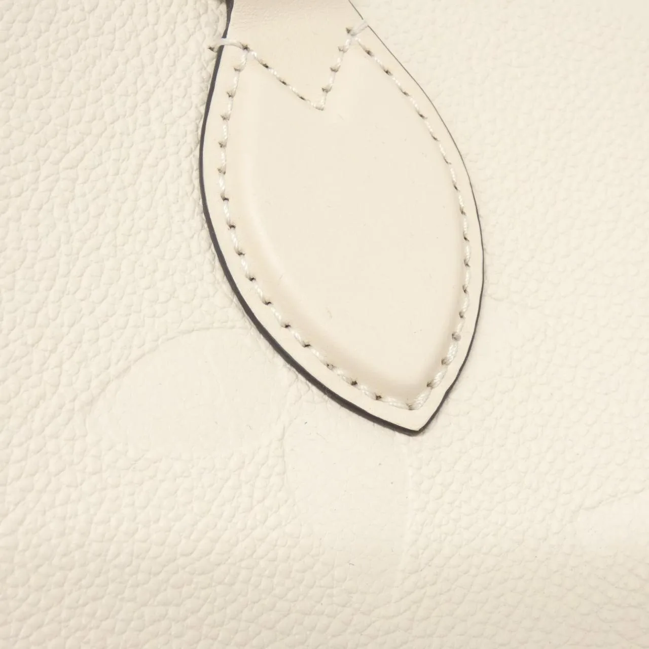 LOUIS VUITTON OnTheGo M46531 Handbag Monogram 黑色 Monogram 中古品A - 縮圖 5