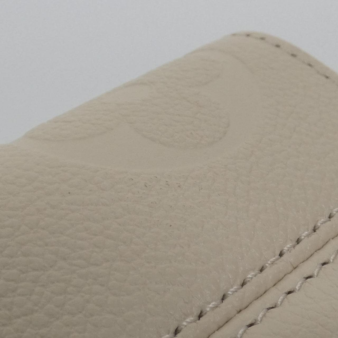 LOUIS VUITTON OnTheGo M23698 Handbag Monogram 3