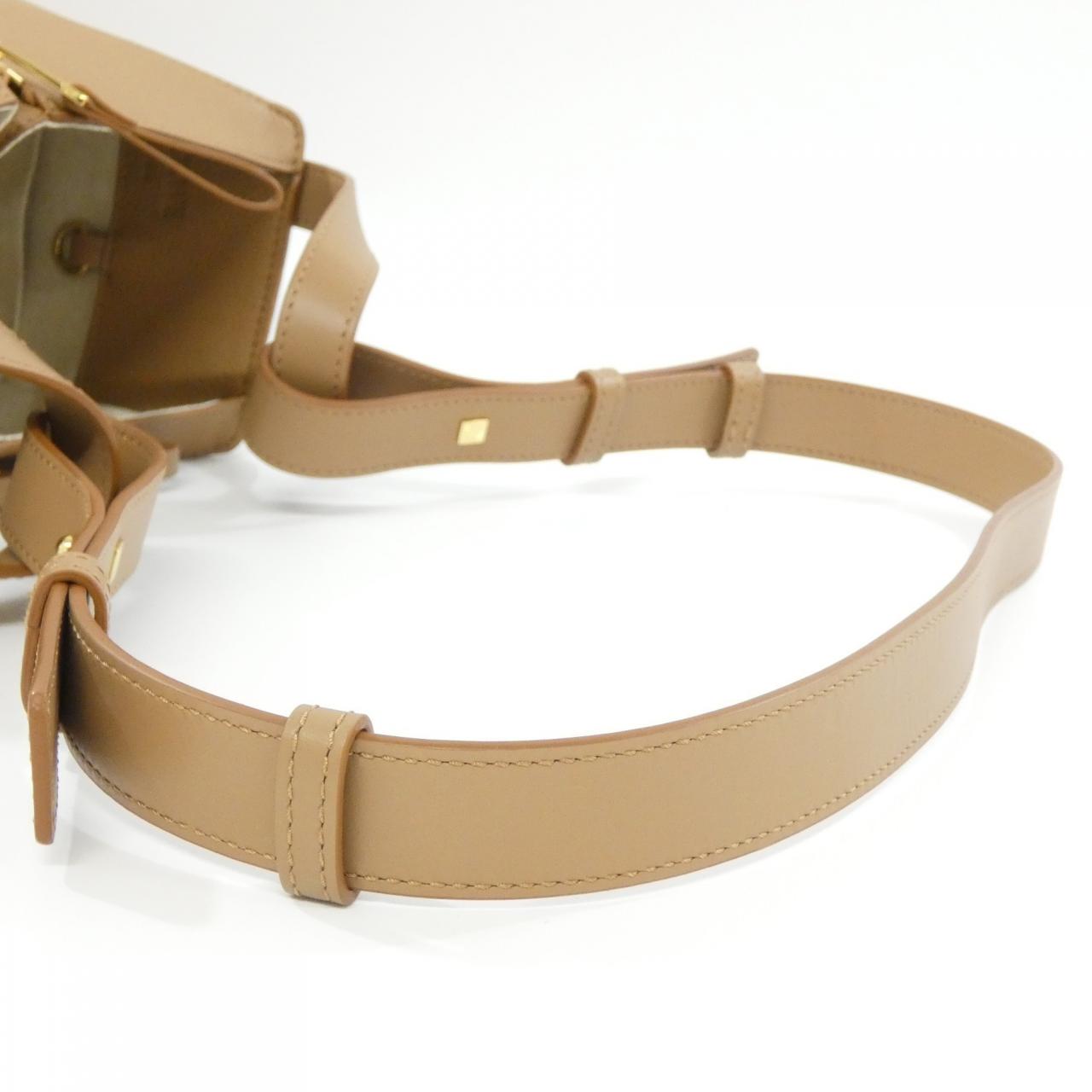 LOEWE Hammock A538H13X03 Shoulder Bag 黑色 中古品A - 縮圖 5