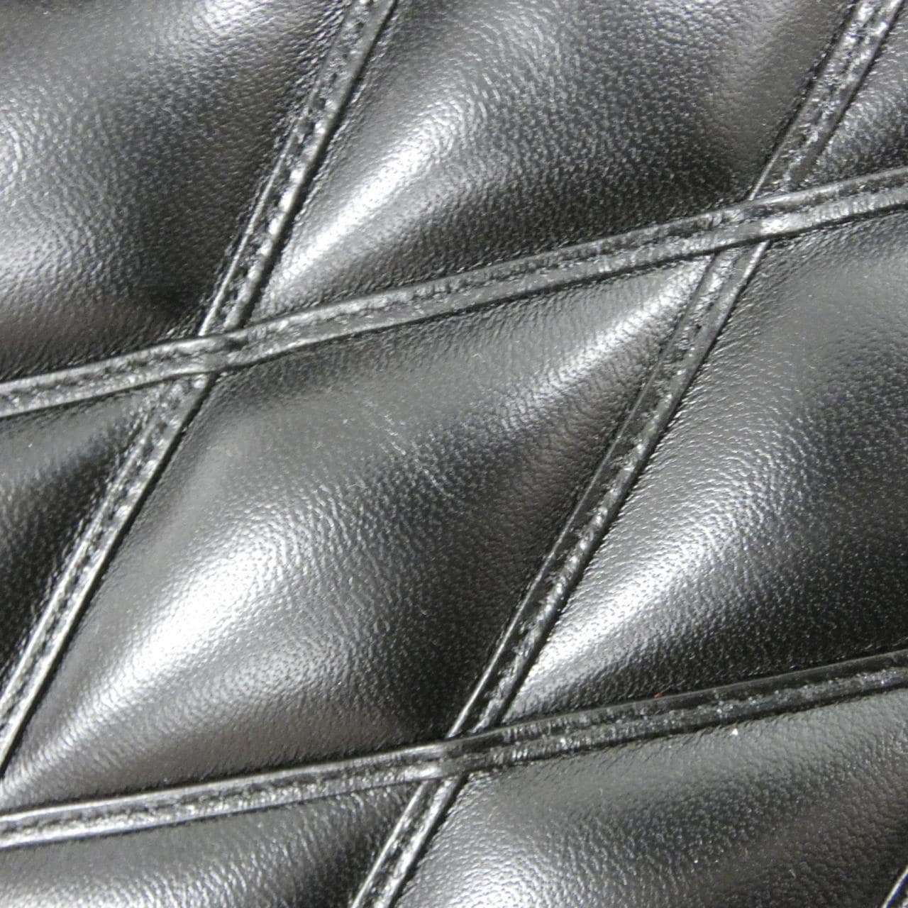 LOUIS VUITTON Alma M23688 Bag Lambskin Black Lambskin - Thumbnail 4