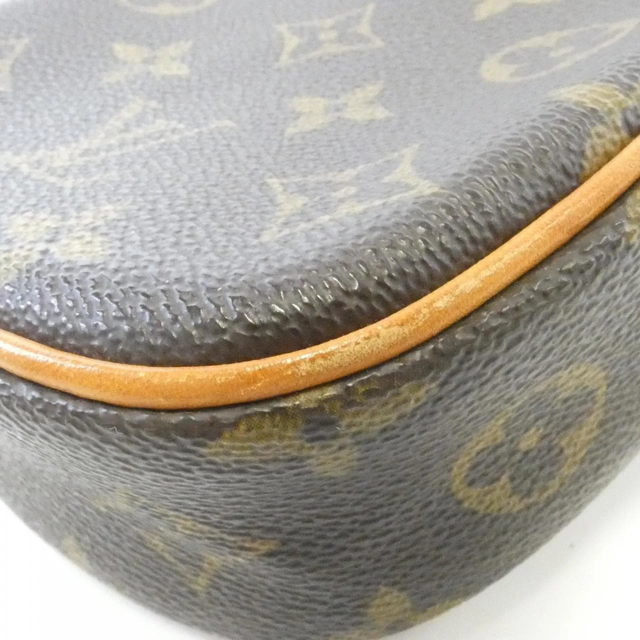 LOUIS VUITTON Pochette M51870 Shoulder Monogram 黑色 Monogram 中古品B - 縮圖 3