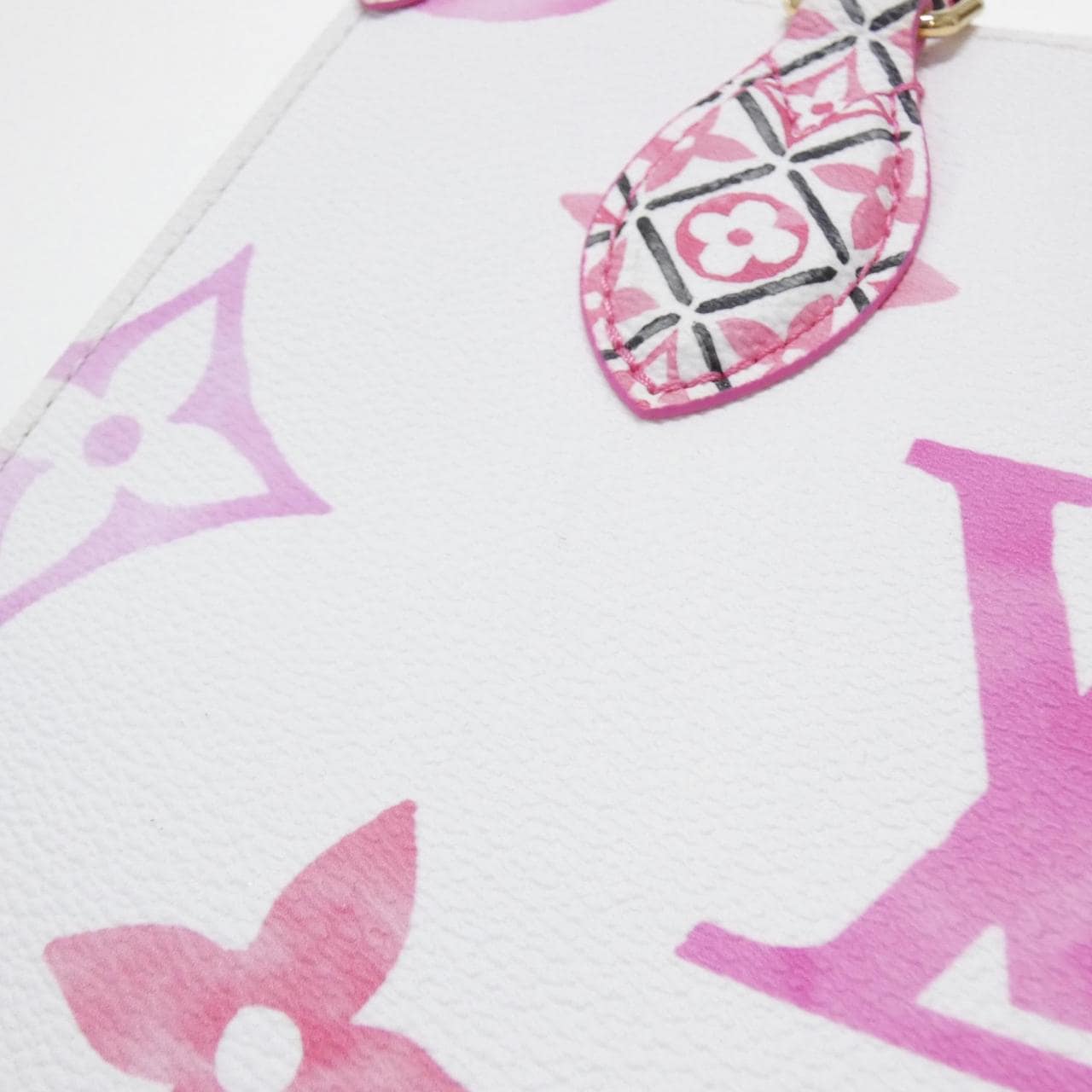 LOUIS VUITTON OnTheGo M22976 Bag Monogram 粉色 Monogram 中古品A - 縮圖 3