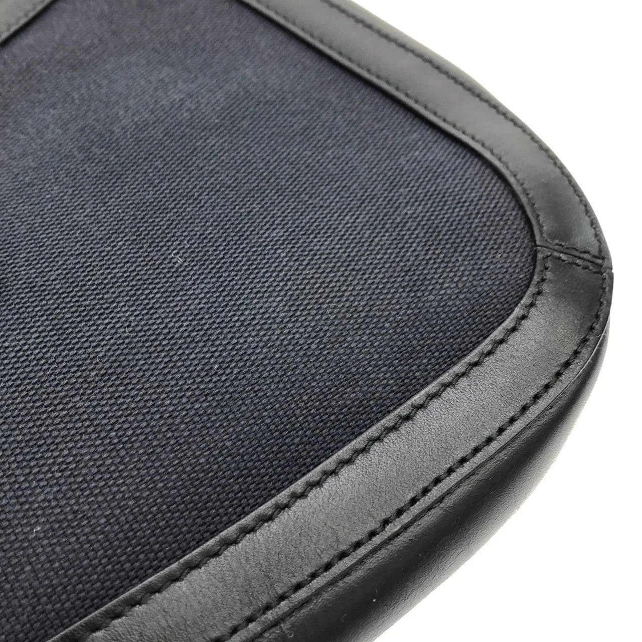 GUCCI 001 4141 Shoulder Canvas 黑色 帆布 中古品A - 縮圖 4