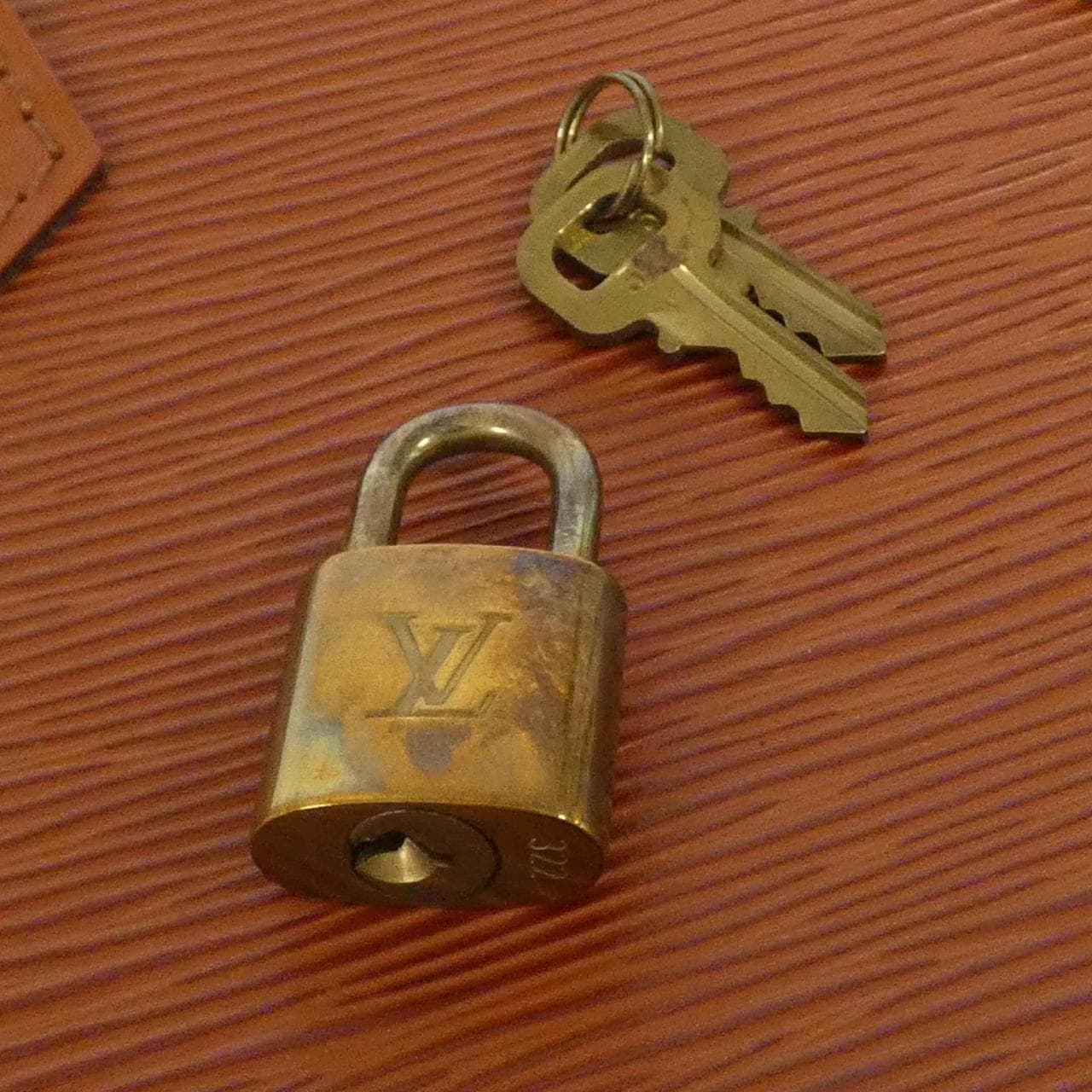 LOUIS VUITTON Alma M52143 Bag Epi Brown Epi - Thumbnail 4