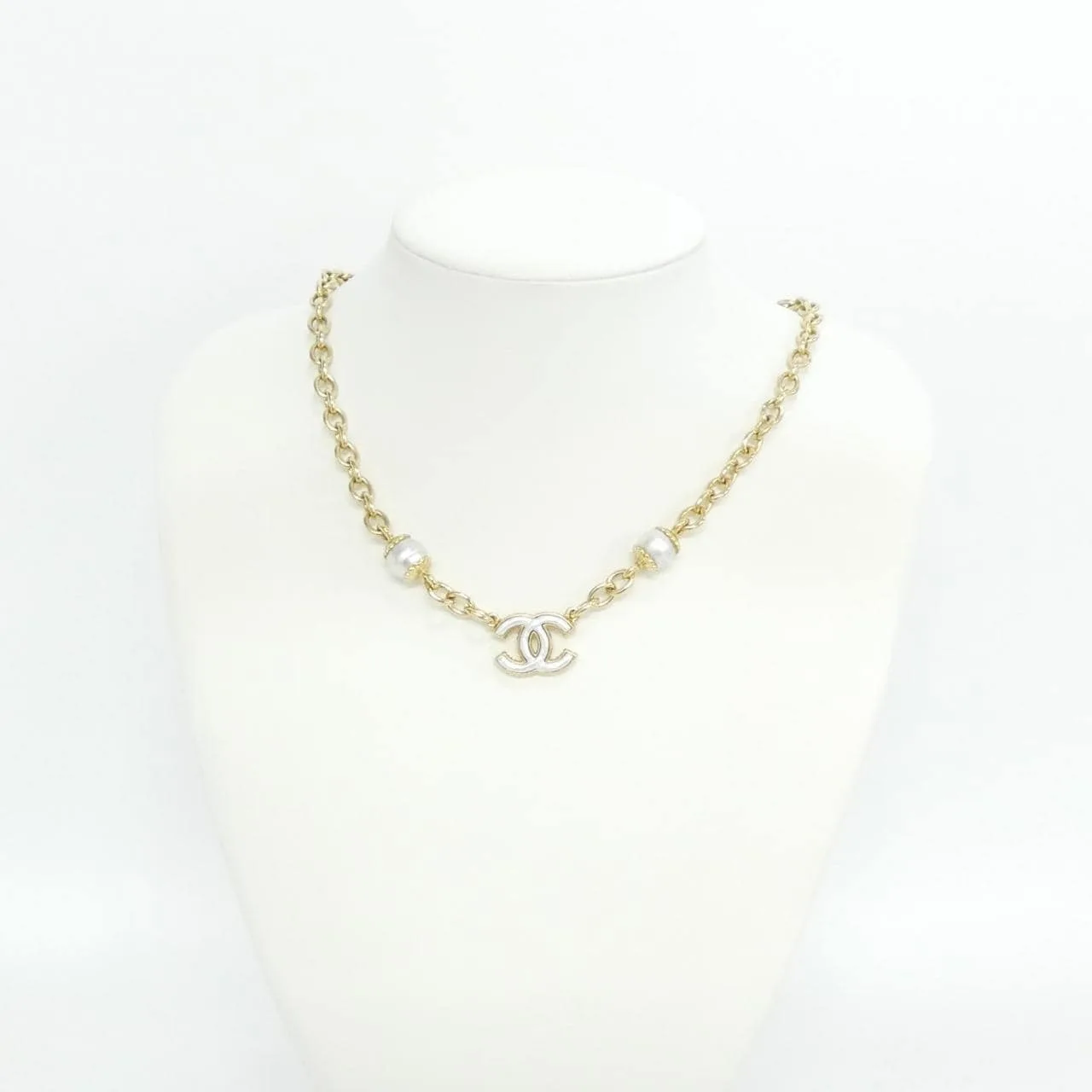 CHANEL Accessories White Rank A - Thumbnail 5